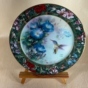 Lena Liu’s The Violet ~ Crowned Hummingbird 3rd Issue Hummingbird Treasury Plate